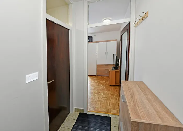 아파트 Marica 포레치